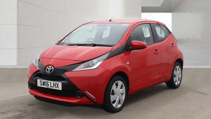 2016 Toyota Aygo 1.0 VVT-i X-Play 5dr | Ideal first car
