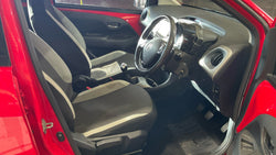2016 Toyota Aygo 1.0 VVT-i X-Play 5dr | Ideal first car image 9