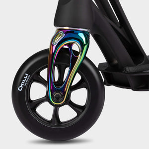 Chilli Beast V2 Stunt Scooter: Black Neochrome
